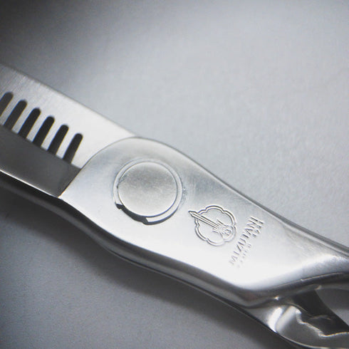 【ミズタニシザーズ ミズタニシザーMIZUTANI SCISSORS】CROSSOVER TH-125 USUBA逆刃 オフセット シザー セニング 美容ハサミ すきばさみ 美容師 理容師 約20~25% 右利き 5.8インチ 中古 sc1168