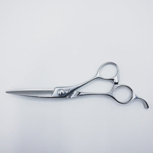 【ナルトシザーズ ナルトシザーNARUTO SCISSORS】ニューヘネシーSシザー オフセット理容 美容ハサミ 右利き 5インチ 中古 sc123