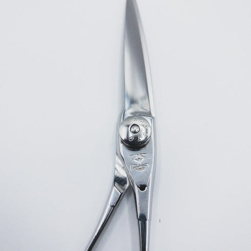 【ナルトシザーズ ナルトシザーNARUTO SCISSORS】ニューヘネシーSシザー オフセット理容 美容ハサミ 右利き 5インチ 中古 sc123