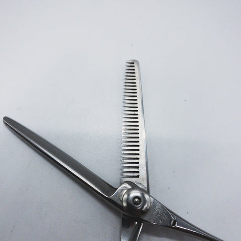 【ナルトシザーズ ナルトシザーNARUTO SCISSORS】 オフセット シザー セニング 美容ハサミ すきばさみ 美容師 理容師 約20~30% 右利き 6インチ 中古 sc1243