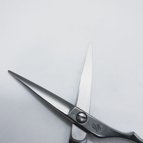 【ヒカリシザーズHIKARI光シザーHIKARI SCISSORS】E-5 シザー オフセット 理容 美容ハサミ 美容師 理容師 右利き 5.8インチ 中古 sc1272