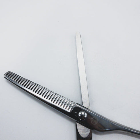 【ミズタニシザーズ ミズタニシザーMIZUTANI SCISSORS】Re-tro THINNING 30レトロ メガネ シザー セニング 美容ハサミ すきばさみ 美容師 理容師 約30% 右利き 5.7インチ 中古 sc1302