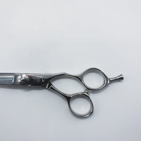 新品同様【YAGYU柳生】60 シザー オフセット 理容 美容ハサミ 美容師 理容師 右利き 6インチ 中古 sc1309