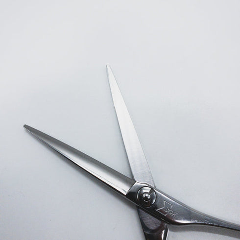 【三和技研SANWA SGK】KBX-55 シザー メガネ 理容 美容ハサミ 美容師 理容師 右利き 5.7インチ 中古 sc1312