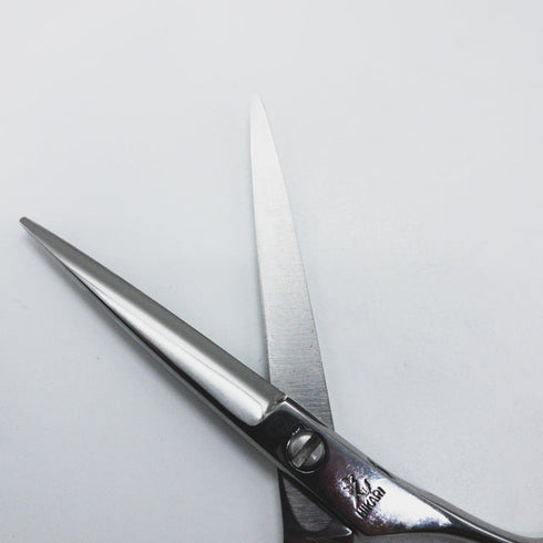 【ヒカリシザーズHIKARI光シザーHIKARI SCISSORS】E-4 シザー メガネ 理容 美容ハサミ 美容師 理容師 右利き 5.4インチ 中古 sc1340