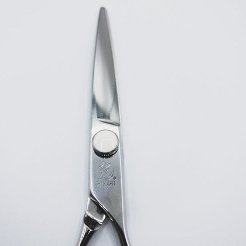 美品【ヒカリシザーズHIKARI光シザーHIKARI SCISSORS】F-5シザー オフセット理容 美容ハサミ 右利き 5.7インチ 中古 sc137