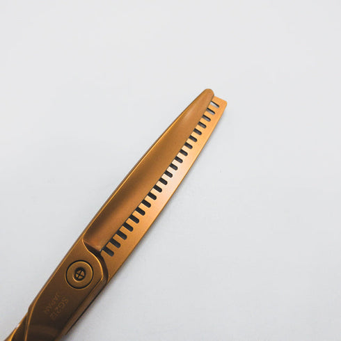 美品【オオカワプロシザーズ オオカワプロシザーOKAWA PRO SCISSORS】SG212 メガネ シザー セニング 美容ハサミ すきばさみ 美容師 理容師 約20~25% 右利き 5.8インチ 中古 sc1394