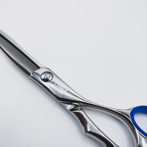 美品【三和技研SANWA SGK】CRM-58シザー オフセット理容 美容ハサミ 右利き 5.9インチ 中古 sc140