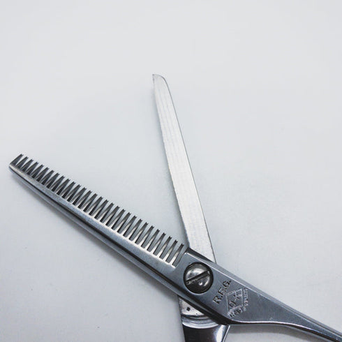 【R.E.G O-K】hi Stainless30 オフセット シザー セニング 美容ハサミ すきばさみ 美容師 理容師 約30~35% 右利き 6.2インチ 中古 sc1403