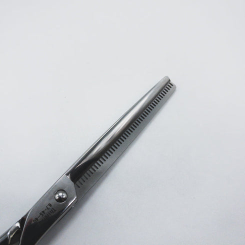 【ケリー ワンクスKERRY】6.7-45-40パワーセニング トリミングシザー 右利き セニング トリマー ペット 6.7インチ 中古 sc1404