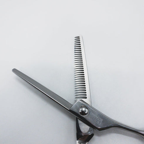 【ミズタニシザーズ ミズタニシザーMIZUTANI SCISSORS】Pixy THINNING 30ピクシー メガネ シザー セニング 美容ハサミ すきばさみ 美容師 理容師 約20~25% 右利き 6インチ 中古 sc1439
