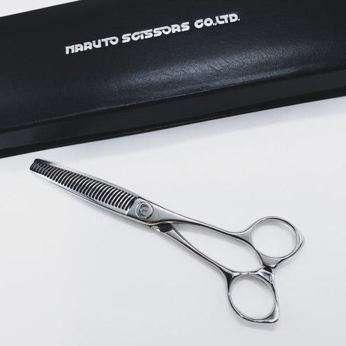 【ナルトシザーズ ナルトシザーNARUTO SCISSORS】レオヴィスタMTS20G メガネ シザー セニング 美容ハサミ すきばさみ 美容師 理容師 約20% 右利き 5.7インチ 中古 sc1441