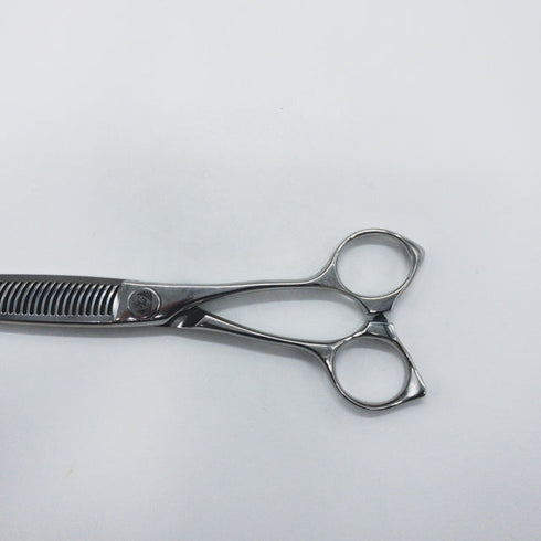 【ナルトシザーズ ナルトシザーNARUTO SCISSORS】レオヴィスタMTS30G メガネ シザー セニング 美容ハサミ すきばさみ 美容師 理容師 約30% 右利き 6インチ 中古 sc1454