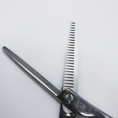 【ヒカリシザーズHIKARI光シザーHIKARI SCISSORS】726 オフセット シザー セニング 美容ハサミ すきばさみ 美容師 理容師 約60~70% 右利き 5.7インチ 中古 sc1466