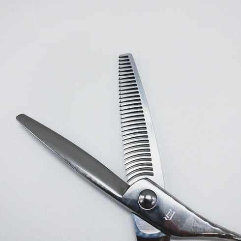 美品【ネットワークNETWORK】 メガネ シザー セニング 美容ハサミ すきばさみ 美容師 理容師 約20~25% 右利き 5.9インチ 中古 sc1486