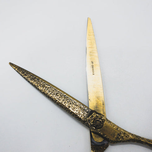 美品【ミズタニシザーズ ミズタニシザーMIZUTANI SCISSORS】SCHOREM MASTER BRUTALIST7.0ブルタリスト シザー オフセット 理容 美容ハサミ 美容師 理容師 右利き 7インチ 中古 sc1487