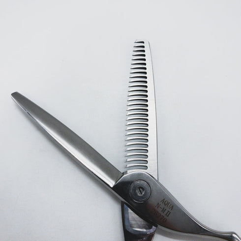 美品【山神剣 YAMAGAMI TSURUGI】AQUA N-MⅡ N-M2 メガネ シザー セニング 美容ハサミ すきばさみ 美容師 理容師 約20% 右利き 6インチ 中古 sc1499