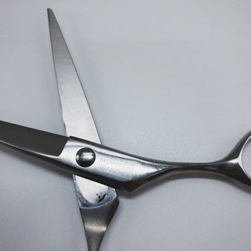 【ミズタニシザーズ ミズタニシザーMIZUTANI SCISSORS】Fit シザー オフセット 理容 美容ハサミ 美容師 理容師 右利き 5.5インチ 中古 sc1501