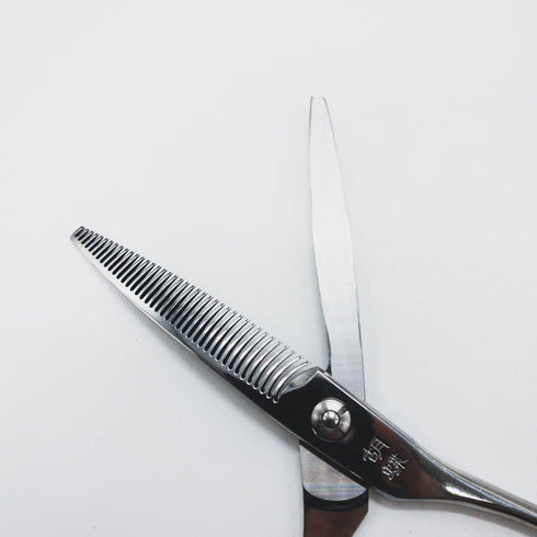【東京理器 胡蝶】CVH-40Tカーブ トリミングシザー 右利き セニング トリマー ペット 6インチ 中古 sc1518