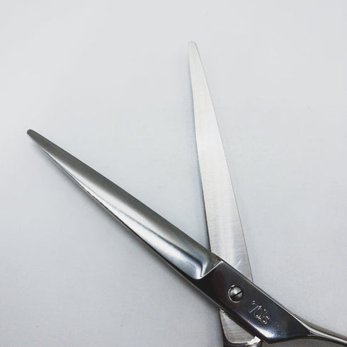 美品【メーカー不明】70B トリミングシザー オフセット 右利き トリマー ペット 7インチ 中古 sc1522