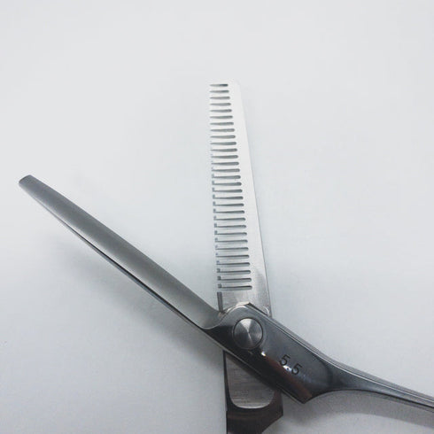 美品【サクシードSUCCEED】WIN PAIR30ウィンペア 5.5 メガネ シザー セニング 美容ハサミ すきばさみ 美容師 理容師 約30~35% 右利き 5.5インチ 中古 sc1556