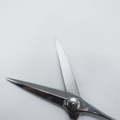 【ナルトシザーズ ナルトシザーNARUTO SCISSORS】スピンヘネシー シザー オフセット 理容 美容ハサミ 美容師 理容師 右利き 5.6インチ 中古 sc1571