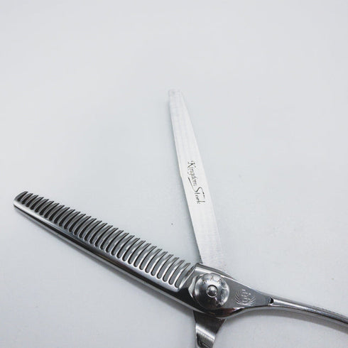 【ナルトシザーズ ナルトシザーNARUTO SCISSORS】二梳きSTクォーターセニングS31 メガネ シザー セニング 美容ハサミ すきばさみ 美容師 理容師 約20~25% 右利き 5.8インチ 中古 sc1573