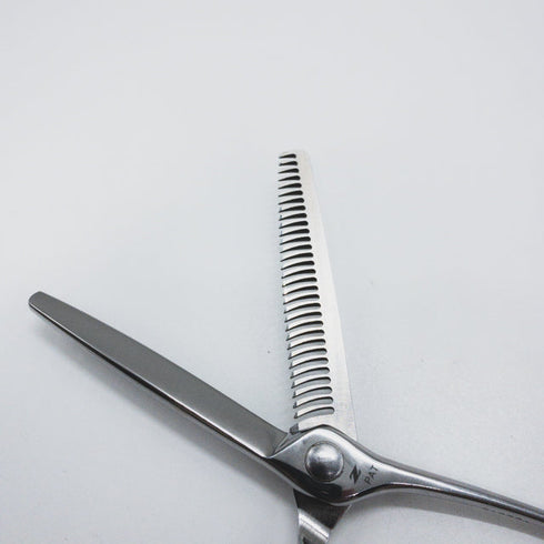 【ナルトシザーズ ナルトシザーNARUTO SCISSORS】二梳きSTクォーターセニングS31 メガネ シザー セニング 美容ハサミ すきばさみ 美容師 理容師 約20~25% 右利き 5.8インチ 中古 sc1573