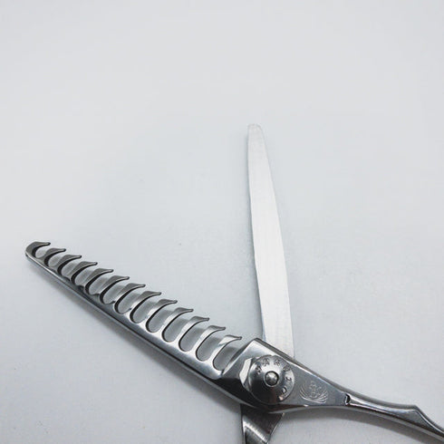 【ナルトシザーズ ナルトシザーNARUTO SCISSORS】ドレスライン メガネ シザー セニング 美容ハサミ すきばさみ 美容師 理容師 約20% 右利き 5.6インチ 中古 sc1661