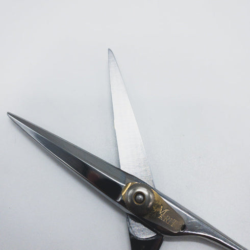 【MERITメリット】KHBE5.5 シザー オフセット 理容 美容ハサミ 美容師 理容師 右利き 5.5インチ 中古 sc1685