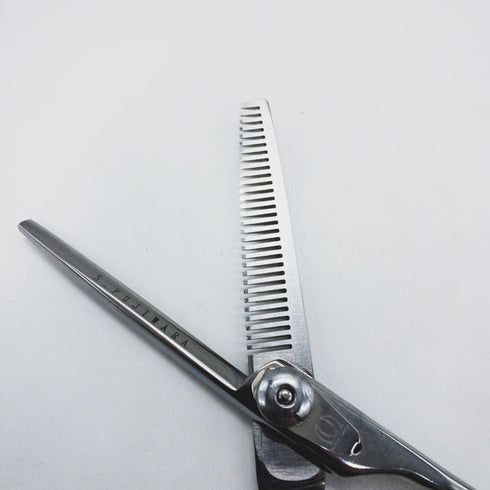 【ミズタニシザーズ ミズタニシザーMIZUTANI SCISSORS】BLACK-SMITH 逆刃 オフセット シザー セニング 美容ハサミ すきばさみ 美容師 理容師 約15~20% 右利き 6インチ 中古 sc1693