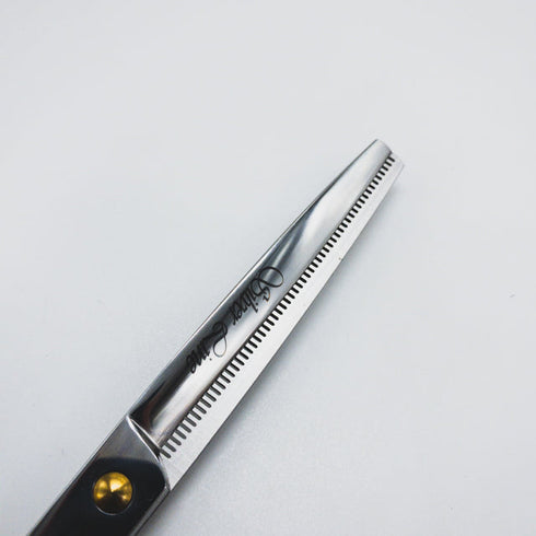 【シルバーラインSilverLine】国民三銃士 KUTT7056 トリミングシザー 右利き セニング トリマー ペット 7インチ 中古 sc1702