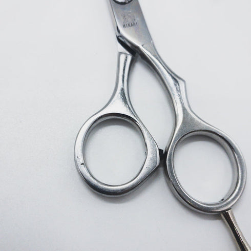 【ヒカリシザーズHIKARI光シザーHIKARI SCISSORS】E-5 シザー オフセット 理容 美容ハサミ 美容師 理容師 右利き 5.9インチ 中古 sc1715