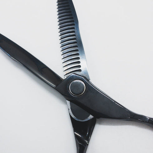 【ハヤシシザーズ ハヤシシザーHAYASHI SCISSORS】HYS-26RT-WH-6 クレーター加工 メガネ シザー セニング 美容ハサミ すきばさみ 美容師 理容師 約30~35% 右利き 6インチ 中古 sc1718