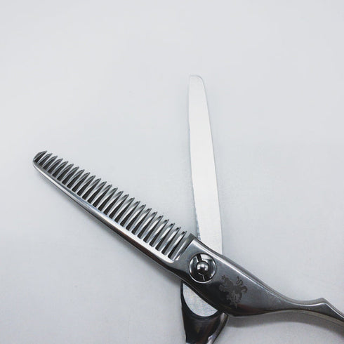 【トラックスシザーズ トラックスシザーTRACKS SCISSORS】STYLE26 メガネ シザー セニング 美容ハサミ すきばさみ 美容師 理容師 約23~25% 右利き 5.9インチ 中古 sc1727