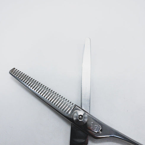 美品【YAGYU柳生】S30A オフセット シザー セニング 美容ハサミ すきばさみ 美容師 理容師 約20~30% 右利き 6インチ 中古 sc1758