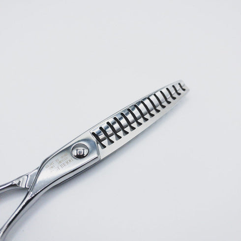 新品未使用【内海ウツミUTSUMI】U&U DOUBLE38両グシ オフセット シザー セニング 美容ハサミ すきばさみ 美容師 理容師 約38% 右利き 6インチ 中古 sc2366