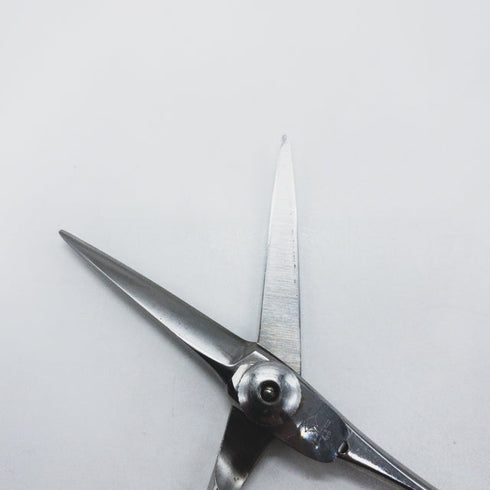 【ナルトシザーズ ナルトシザーNARUTO SCISSORS】ヘネシー ミニカット シザー オフセット 理容 美容ハサミ 美容師 理容師 右利き 5.1インチ 中古 sc1762