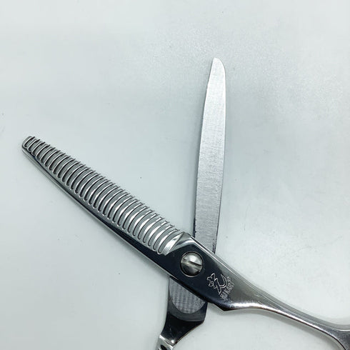 【ヒカリシザーズHIKARI光シザーHIKARI SCISSORS】Lucis746ルーキス メガネ シザー セニング 美容ハサミ すきばさみ 美容師 理容師 約25% 右利き 6インチ 中古 sc1831