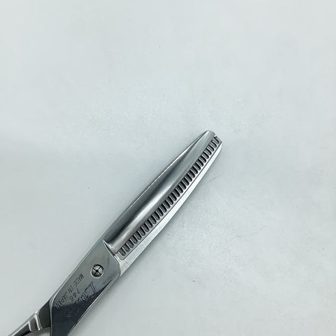 【ヒカリシザーズHIKARI光シザーHIKARI SCISSORS】Lucis746ルーキス メガネ シザー セニング 美容ハサミ すきばさみ 美容師 理容師 約25% 右利き 6インチ 中古 sc1831
