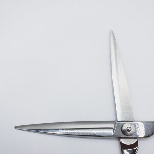 新品同様【ヒカリシザーズHIKARI光シザーHIKARI SCISSORS】RAY COSMOS133レイコスモス シザー オフセット 理容 美容ハサミ 美容師 理容師 右利き 7インチ 中古 sc192