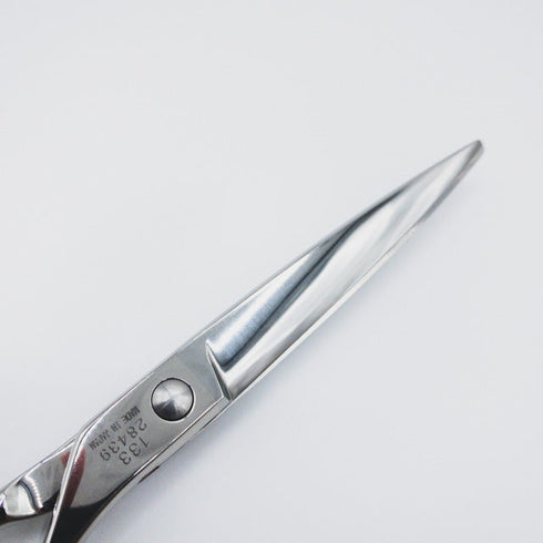 新品同様【ヒカリシザーズHIKARI光シザーHIKARI SCISSORS】RAY COSMOS133レイコスモス シザー オフセット 理容 美容ハサミ 美容師 理容師 右利き 7インチ 中古 sc192