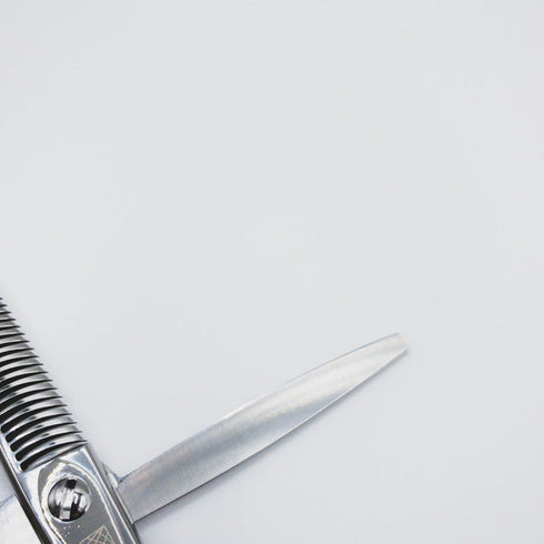 新品未使用【内海ウツミUTSUMI】U&U OF30 セニング トリミングシザー オフセット 右利き トリマー ペット 6インチ 中古 sc218