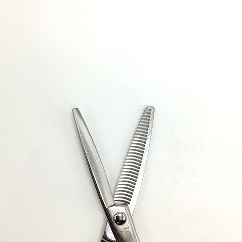 新品未使用【ルクスシザーLUXE】Fiji Pダマスカス オフセット シザー セニング 美容ハサミ すきばさみ 美容師 理容師 約25~30% 右利き 6インチ 中古 sc2265