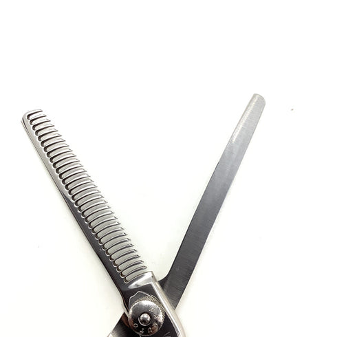 【ナルトシザーズ ナルトシザーNARUTO SCISSORS】二梳きヘネシーラムールS31 オフセット シザー セニング 美容ハサミ すきばさみ 美容師 理容師 約20~25% 右利き 5.8インチ 中古 sc2075