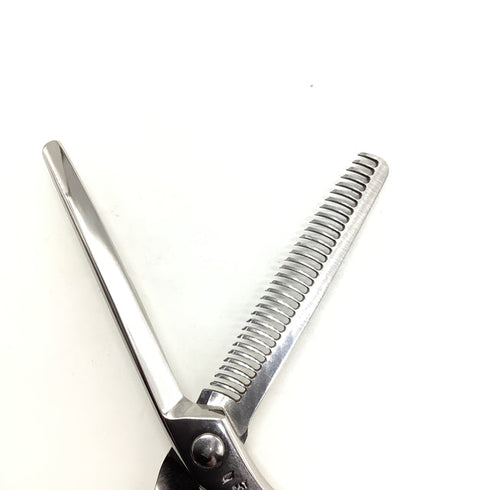 【ナルトシザーズ ナルトシザーNARUTO SCISSORS】二梳きヘネシーラムールS31 オフセット シザー セニング 美容ハサミ すきばさみ 美容師 理容師 約20~25% 右利き 5.8インチ 中古 sc2075