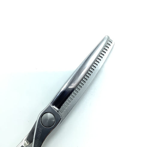 【シザーズジャパンSCISSORS JAPAN】Qs FLOR 25%29 オフセット シザー セニング 美容ハサミ すきばさみ 美容師 理容師 約20~30% 右利き 6インチ 中古 sc2233