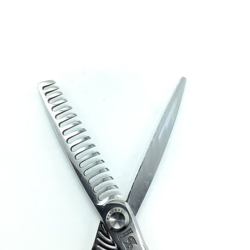 美品【トギノンTOGINON】QUEEN SHIGMAクイーンシグマ5.8 メガネ シザー セニング 美容ハサミ すきばさみ 美容師 理容師 約15% 右利き 5.8インチ 中古 sc2392