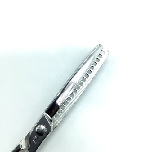 美品【ナルトシザーズ ナルトシザーNARUTO SCISSORS】五梳きクーパーライン メガネ シザー セニング 美容ハサミ すきばさみ 美容師 理容師 約60% 右利き 6インチ 中古 sc2446