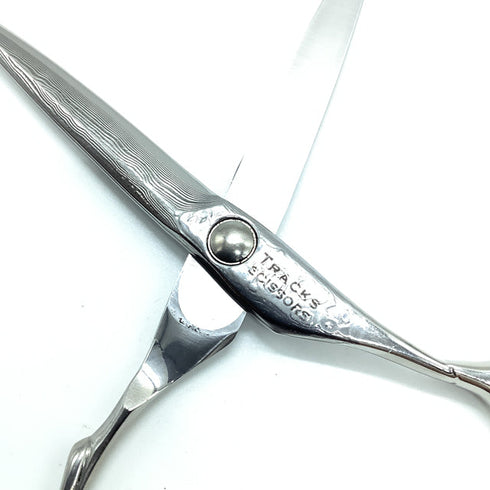 【トラックスシザーズ トラックスシザーTRACKS SCISSORS】PEACE シザー オフセット 理容 美容ハサミ 美容師 理容師 右利き 5.9インチ 中古 sc2451